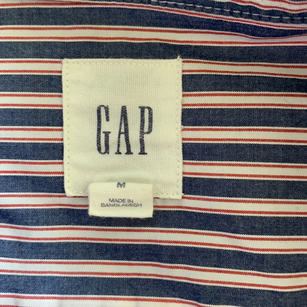 GAP button down - Picture 2 of 5